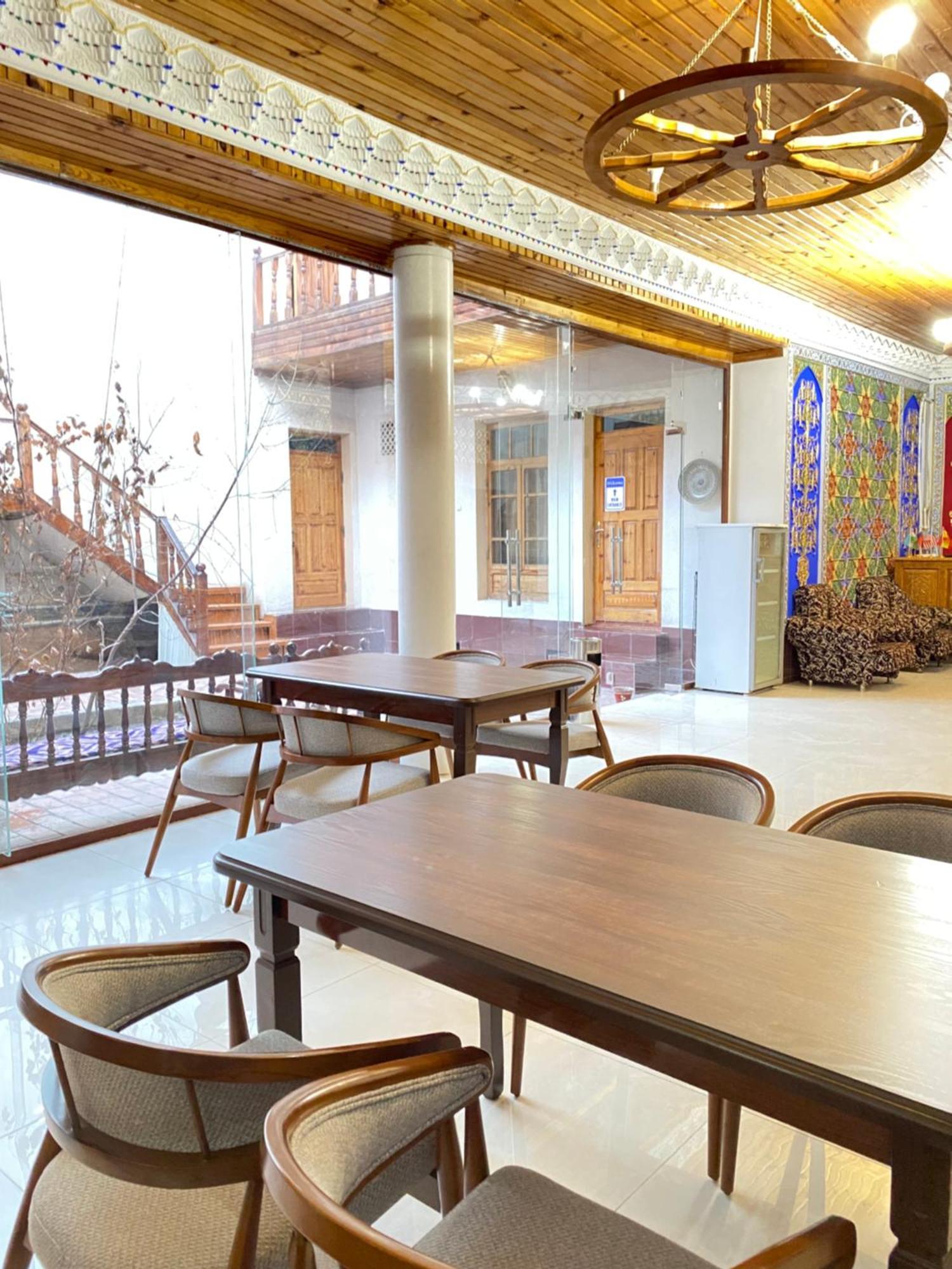 Antique Hotel In Old Town 布哈拉 外观 照片
