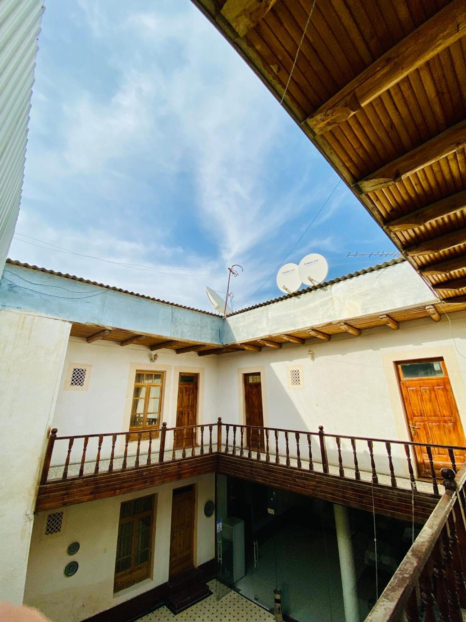 Antique Hotel In Old Town 布哈拉 外观 照片