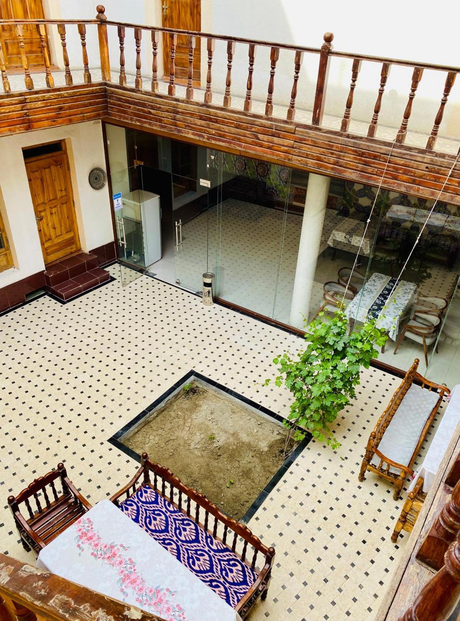 Antique Hotel In Old Town 布哈拉 外观 照片